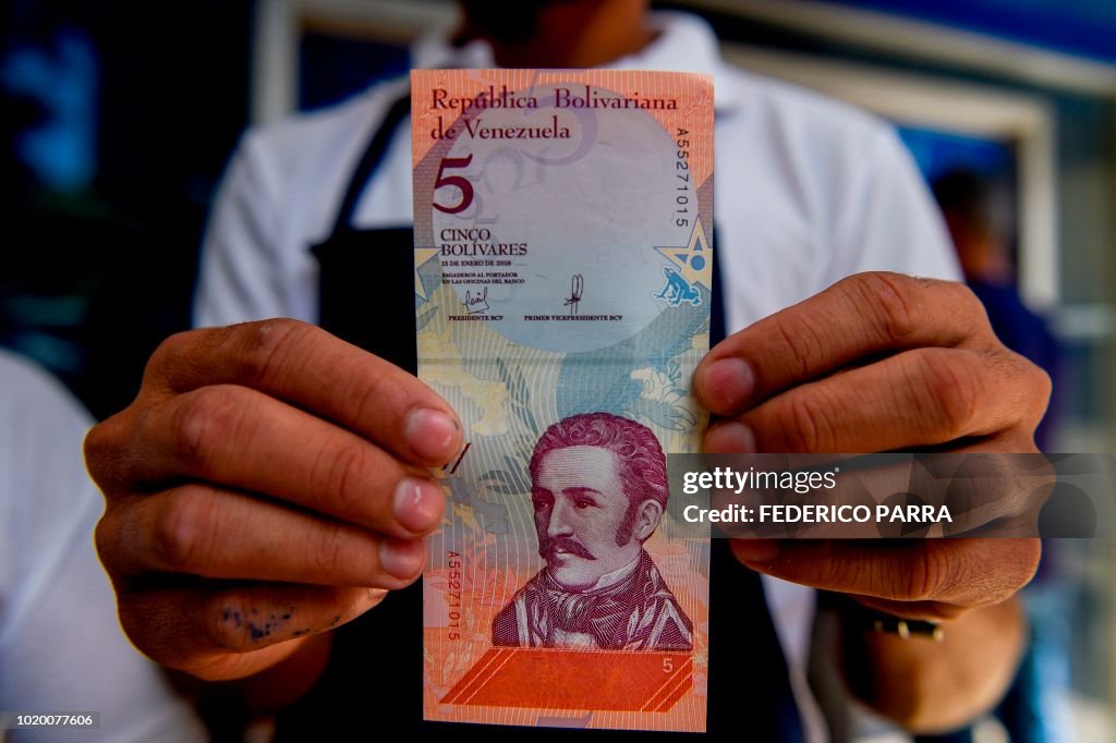 VENEZUELA-ECONOMY-CRISIS-CURRENCY