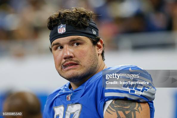 Anthony Zettel Detroit Lions defensive end Anthony Zettel looks on from the sideline ...