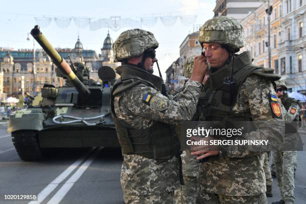 Servicemen of Ukrainian army, prepare for a parade rehearsal in the centre of Kiev on August 20 ahead of Ukraine's Independance Day celebrations on...