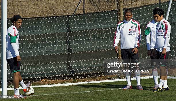 Ricardo Santos Vela Photos and Premium High Res Pictures - Getty Images