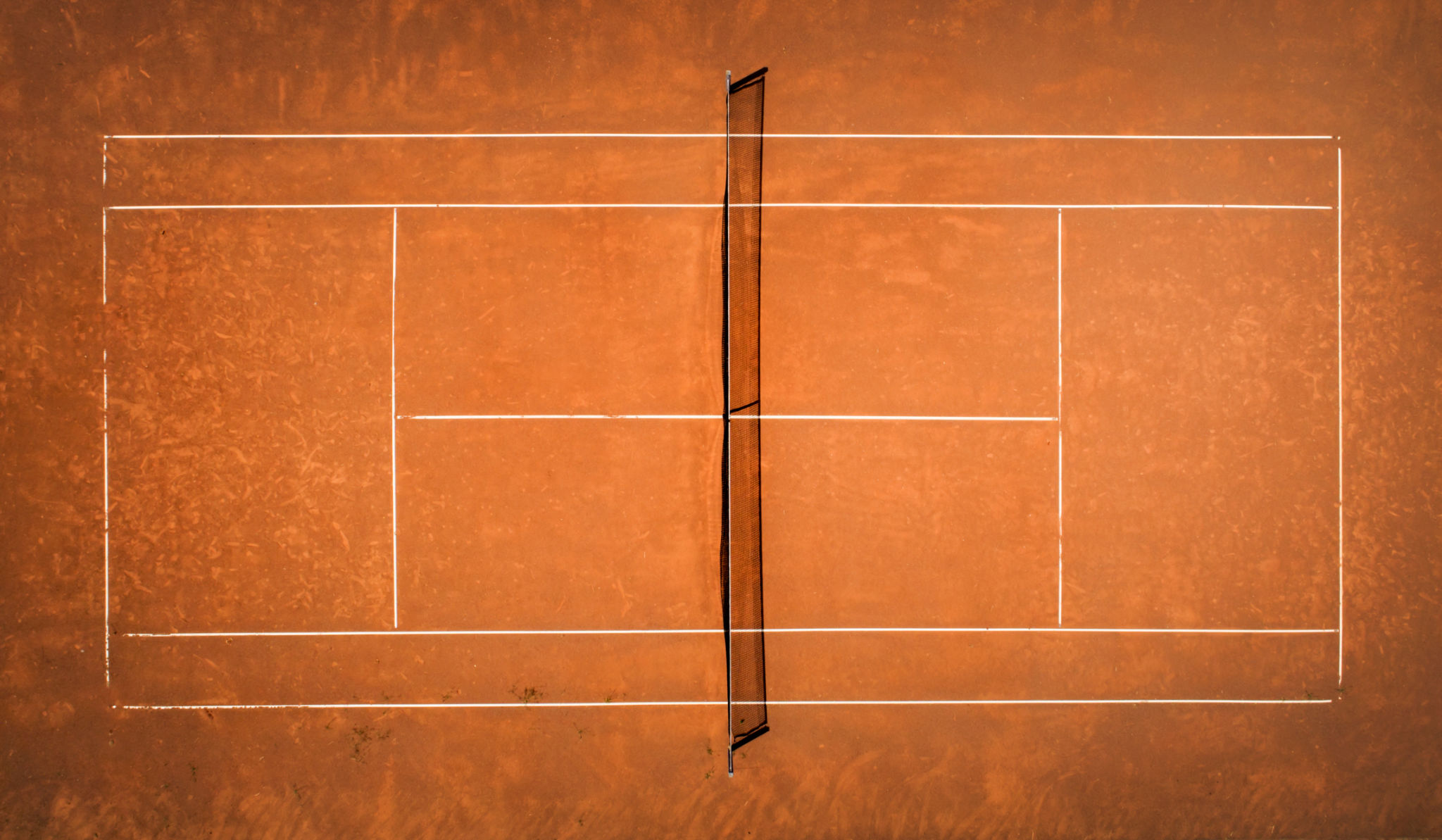 clay tennis court