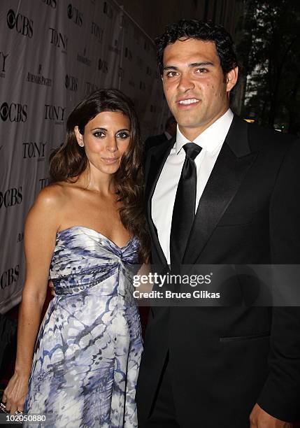 Jamie-Lynn Sigler and Mark Sanchez attend the 64th Annual Tony Awards at Radio City Music Hall on June 13, 2010 in New York City.