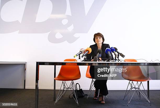 Chairwoman Marianne Thyssen, gives a press conference after a special bureau meeting of Flemish christian democrat party CD&V, on June 14, 2010 in...