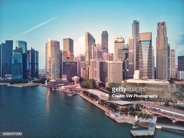 central area of singapore - merlion park singapore stock pictures, royalty-free photos & images