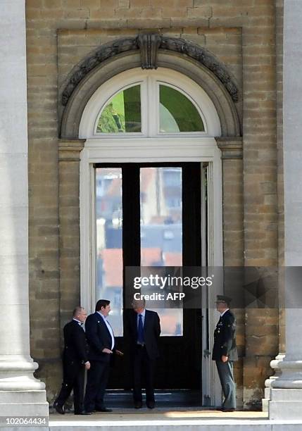 Chairman Bart De Wever talks to King Albert II as he leaves after his meeting with King Albert II, on June 14, 2010 at the Royal Castle in...