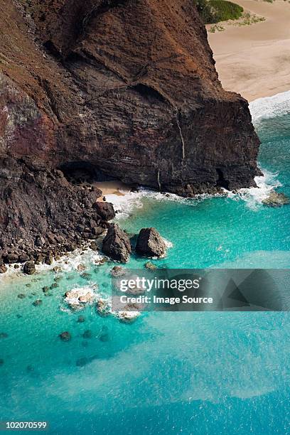 na pali coast state park in kauai, hawaii - kauai stock pictures, royalty-free photos & images