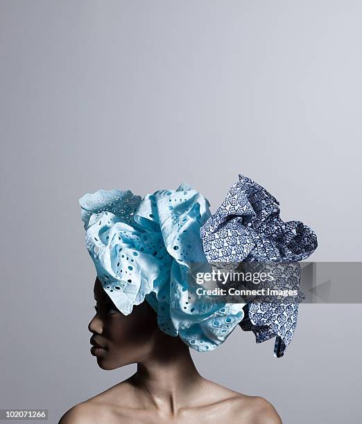 young woman wearing head tie - head tie stock pictures, royalty-free photos & images