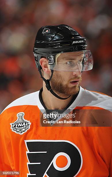 Jeff Carter of the Philadelphia Flyers looks on prior to a face-off against the Chicago Blackhawks in Game Six of the 2010 NHL Stanley Cup Final at...