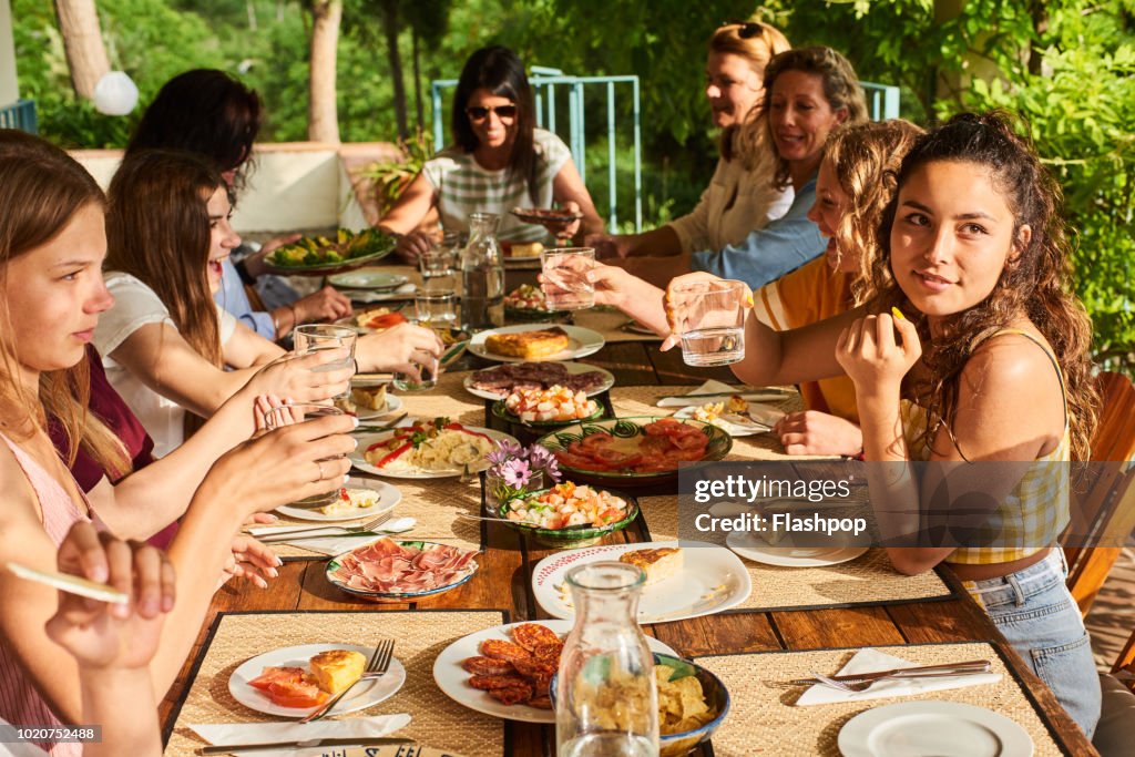 Al Fresco Dining