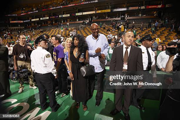 Finals: View of Pam and Joe Bryant, mother and father of Los Angeles Lakers Kobe Bryant after Game 3 vs Boston Celtics. Boston, MA 6/8/2010 CREDIT:...