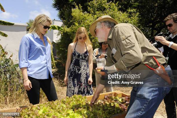 Actresses Ali Larter and Amy Smart attend the Environmental Media Association and Yes to Carrots Garden Luncheon at The Learning Garden at Venice...