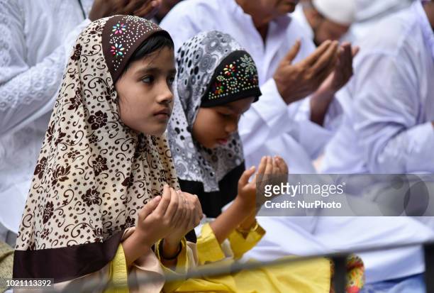 1,170 Muslims Offering Namaz Photos and Premium High Res Pictures - Getty  Images