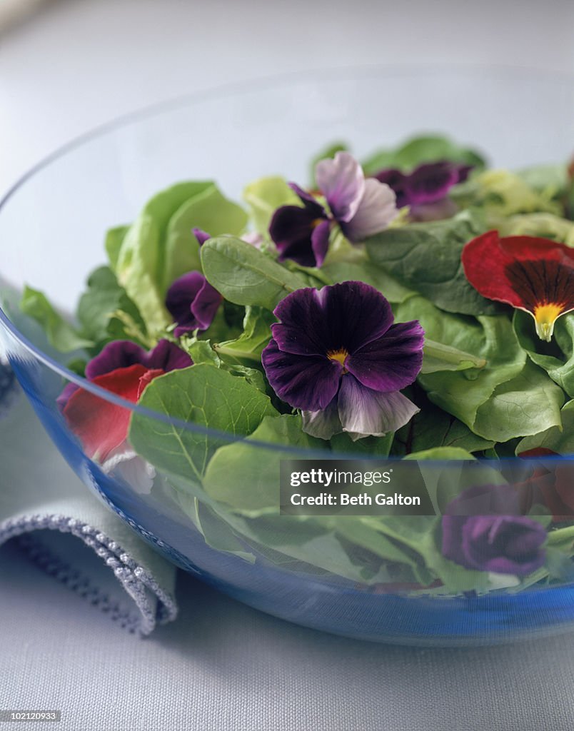 Mixed salad in bowl