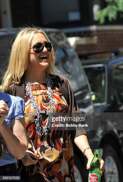 Kate Hudson on location for "Something Borrowed" on the Streets of Manhattan on June 15, 2010 in New York City.