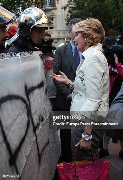 President of Madrid region, Esperanza Aguirre, was rebuked by firemen on June 15, 2010 in Madrid, Spain. The firemen report that she is trying to...