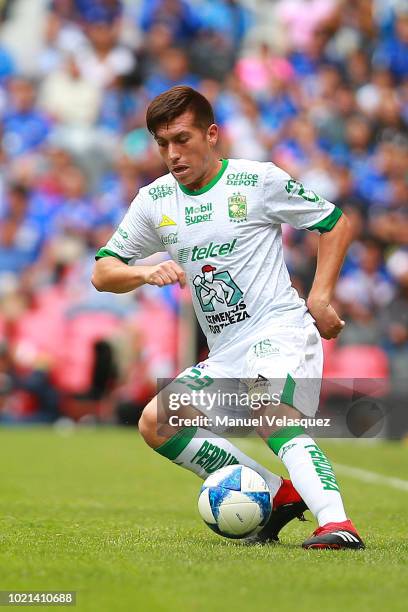 Juan Cornejo of Leon controls the ball during the fifth round match between Cruz Azul and Leon as part of the Torneo Apertura 2018 Liga MX at Azteca...