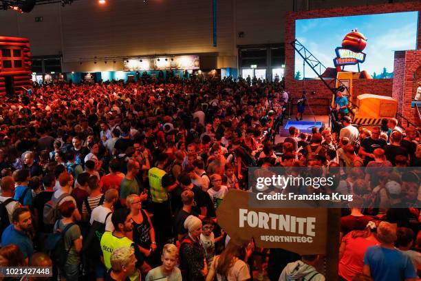 Visitors at the Gamescom 2018 gaming trade fair on August 22, 2018 in Cologne, Germany. Gamescom is the world's largest digital gaming trade fair and...