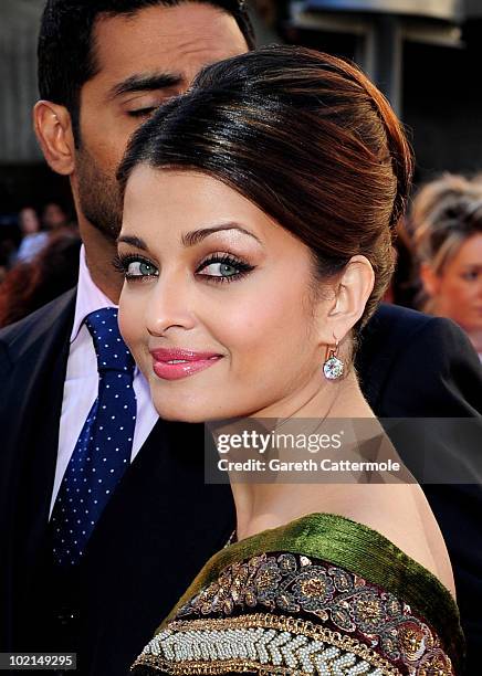 Aishwarya Rai arrives at the World Premiere of Raavan at the BFI Southbank on June 16, 2010 in London, England.