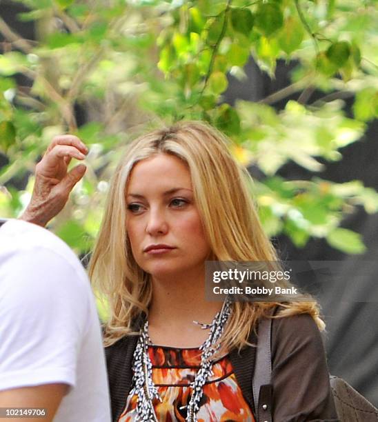 Kate Hudson on location for "Something Borrowed" on the Streets of Manhattan on June 15, 2010 in New York City.