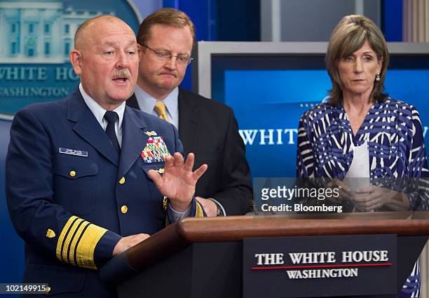 Admiral Thad Allen, U.S. Coast Guard National Incident Commander, left, Robert Gibbs, White House press secretary, and Carol Browner, the White House...