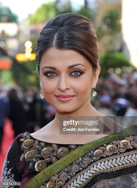 Aishwarya Rai Bachchan arrives at the London premiere of "Raavan" at BFI Southbank on June 16, 2010 in London, England.