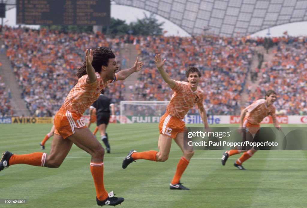 Soviet Union v Netherlands - UEFA Euro 88 Final