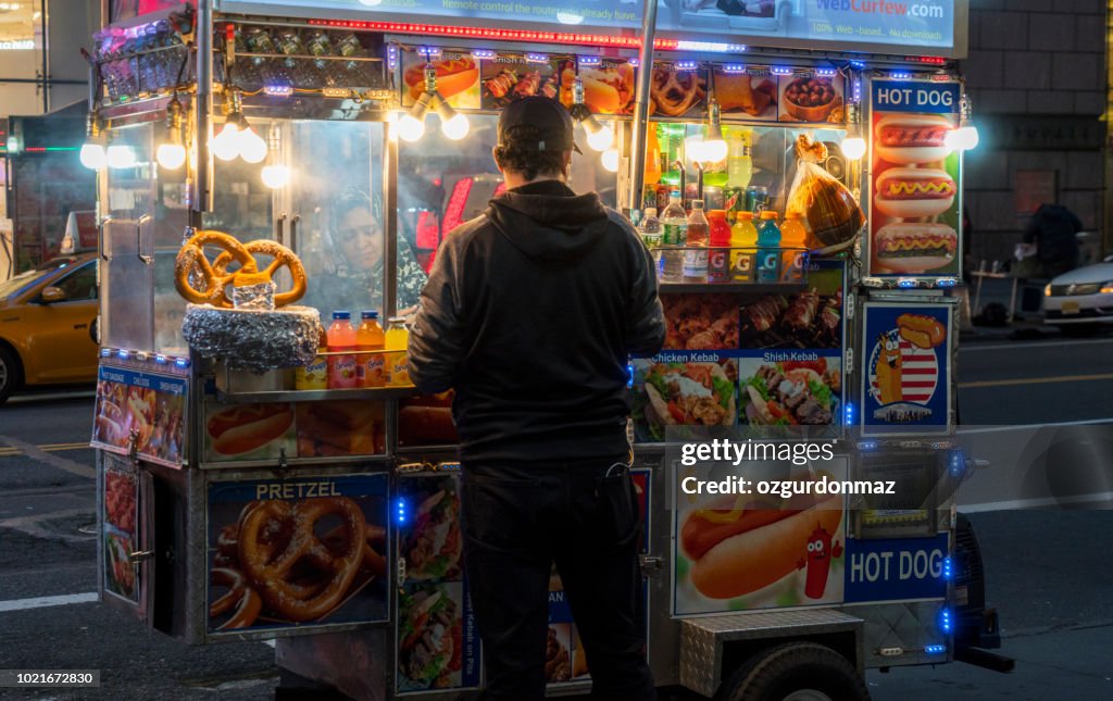 Street Food In New York City High-Res Stock Photo - Getty Images