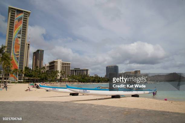 With more than 270,000 visitors in Hawaii and the majority on Oahu, the tourists enjoy a gorgeous day at the beach unperturbed by Hurricane Lane's...
