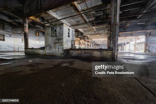 abandoned space - hdri background stock pictures, royalty-free photos & images