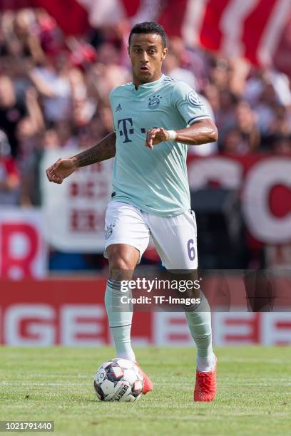 Thiago of Bayern Muenchen controls the ball during the DFB Cup first round match between SV Drochtersen-Assel and Bayern Muenchen at Kehdinger...