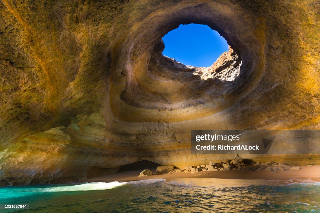 Benagil grot, Algarve, Portugal,