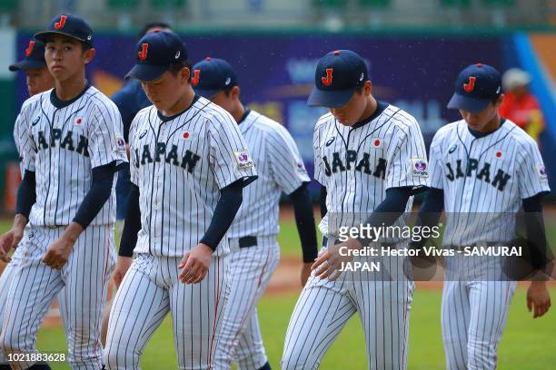 Players of Japan look on during the Bronze Medal match of WSBC U-15 World Cup Super Round between Japan and Chinese Taipei at Estadio Kenny Serracin...