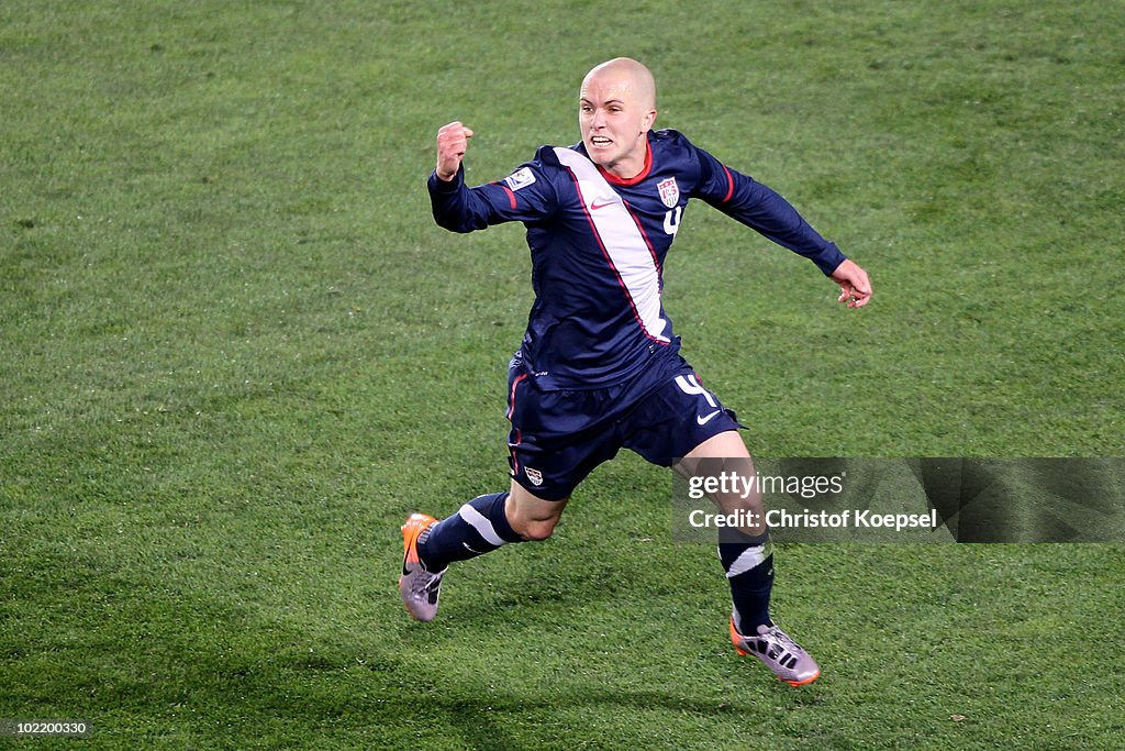 Slovenia v USA: Group C - 2010 FIFA World Cup