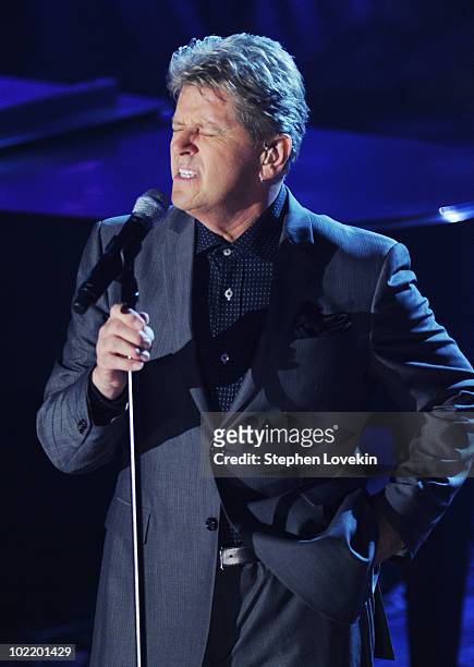 Singer Peter Cetera performs at the 41st annual Songwriters Hall of Fame at The New York Marriott Marquis on June 17, 2010 in New York City.