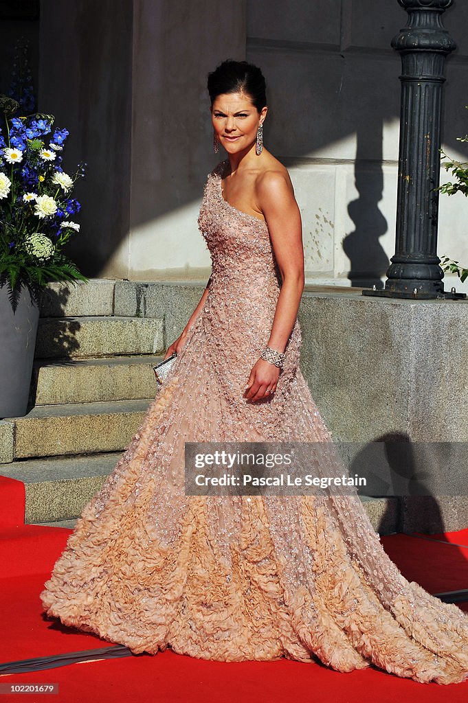 Crown Princess Victoria & Daniel Westling: Pre Wedding Dinner - Arrivals