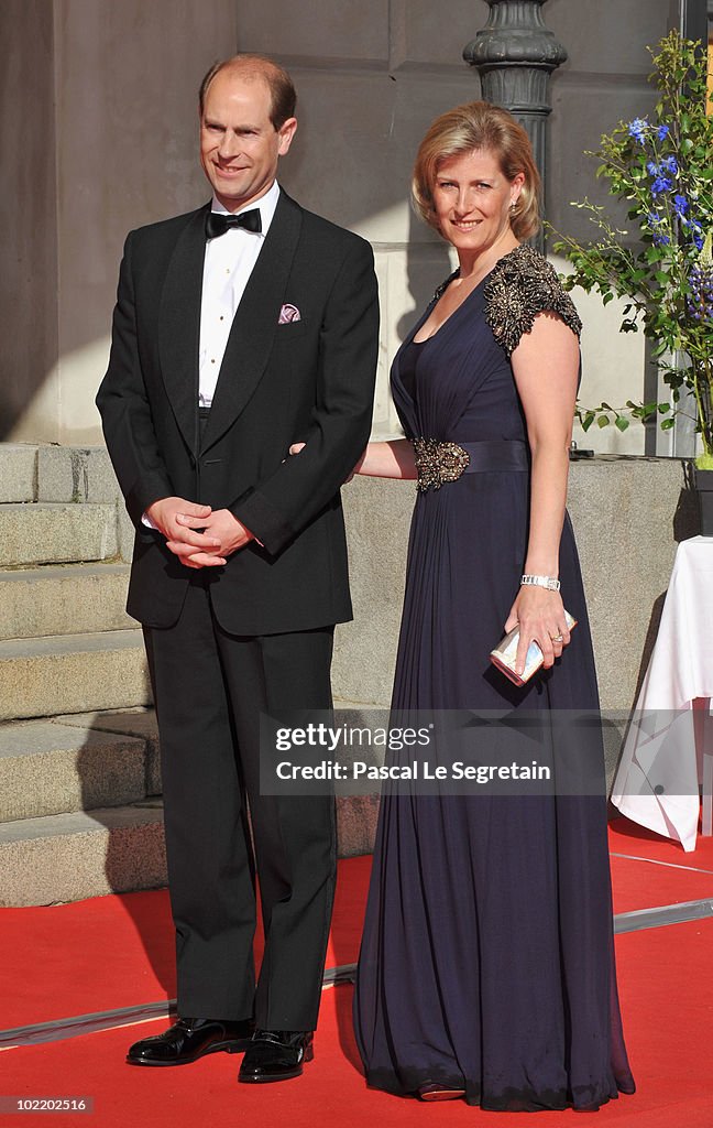 Crown Princess Victoria & Daniel Westling: Pre Wedding Dinner - Arrivals