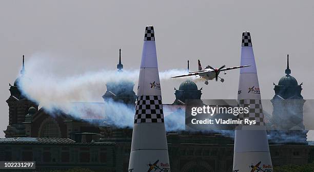 Paul Bonhomme of Great Britain in action on the Hudson River during the Red Bull Air Race New York Qualifying Day on June 19, 2010 in New Jersey.