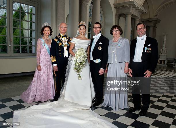 Crown Princess Victoria of Sweden and Prince Daniel, Duke of Vastergotland pose with their parents Queen Silvia of Sweden, King Carl XVI Gustaf of...