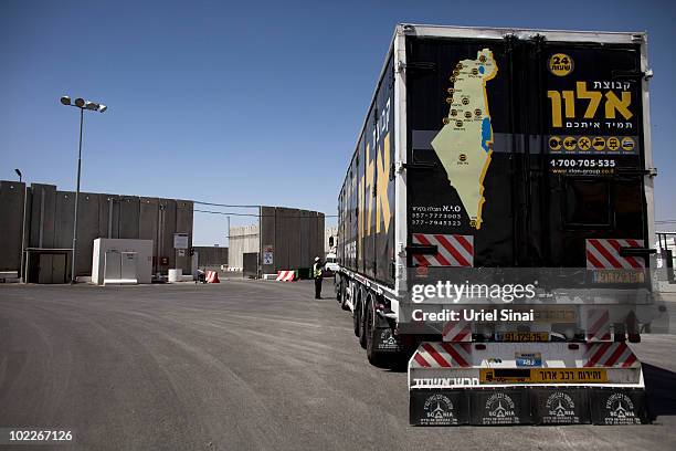 Truck with the map of Israel printed on it arrives with goods for the Gaza Strip to the Kerem Shalom terminal, on June 21, 2010 on the border with...