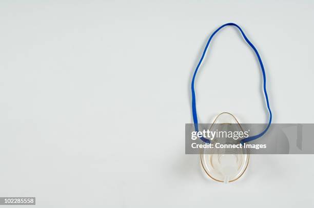 oxygen mask - gasmask bildbanksfoton och bilder