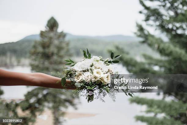 wedding bouquet - ranunculus wedding bouquet stock pictures, royalty-free photos & images