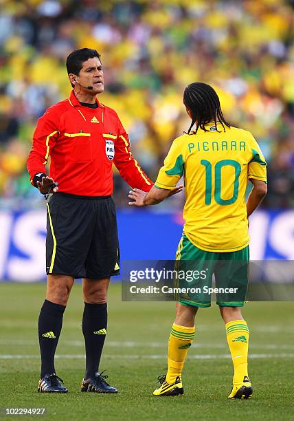 Steven Pienaar of South Africa appeals to Referee Oscar Ruiz during the 2010 FIFA World Cup South Africa Group A match between France and South...