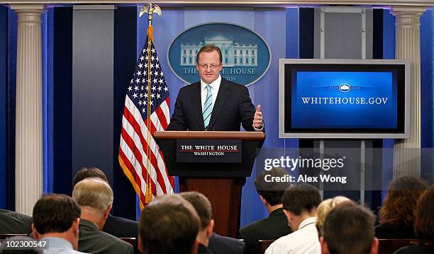 White House Press Secretary Robert Gibbs speaks during the daily news briefing June 22, 2010 at the White House in Washington, DC. Gibbs refused to...