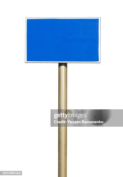 blank blue road sign - isolated on white background - road sign fotografías e imágenes de stock