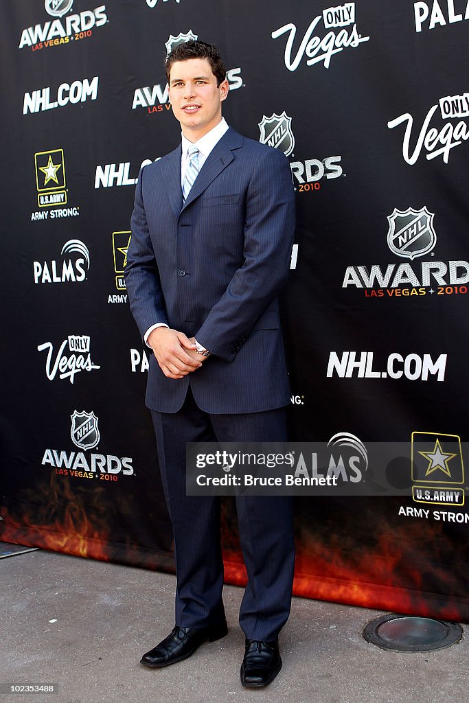 2010 NHL Awards Arrivals