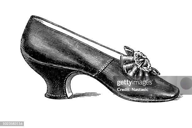 illustrazioni stock, clip art, cartoni animati e icone di tendenza di scarpa donna alla moda - incisione vittoriana - shoe