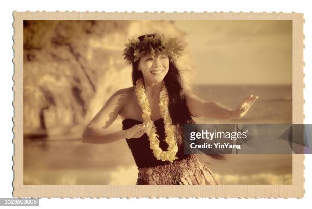 retro 1940s-50s vintage style hawaiian hula dancer postcard old photo - polynesian ethnicity stock pictures, royalty-free photos & images