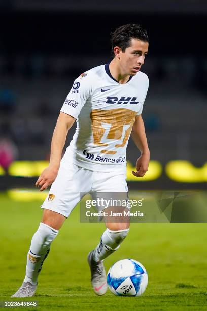 Alan Mozo of Pumas controls the ball during the 6th round match between Pumas UNAM and Queretaro as part of the Torneo Apertura 2018 Liga MX at...