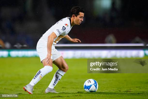 Alan Mozo of Pumas controls the ball during the 6th round match between Pumas UNAM and Queretaro as part of the Torneo Apertura 2018 Liga MX at...