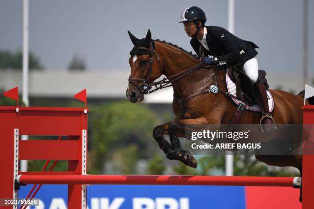 Ray Samran Korntawat Samran Photos and Premium High Res Pictures - Getty Images